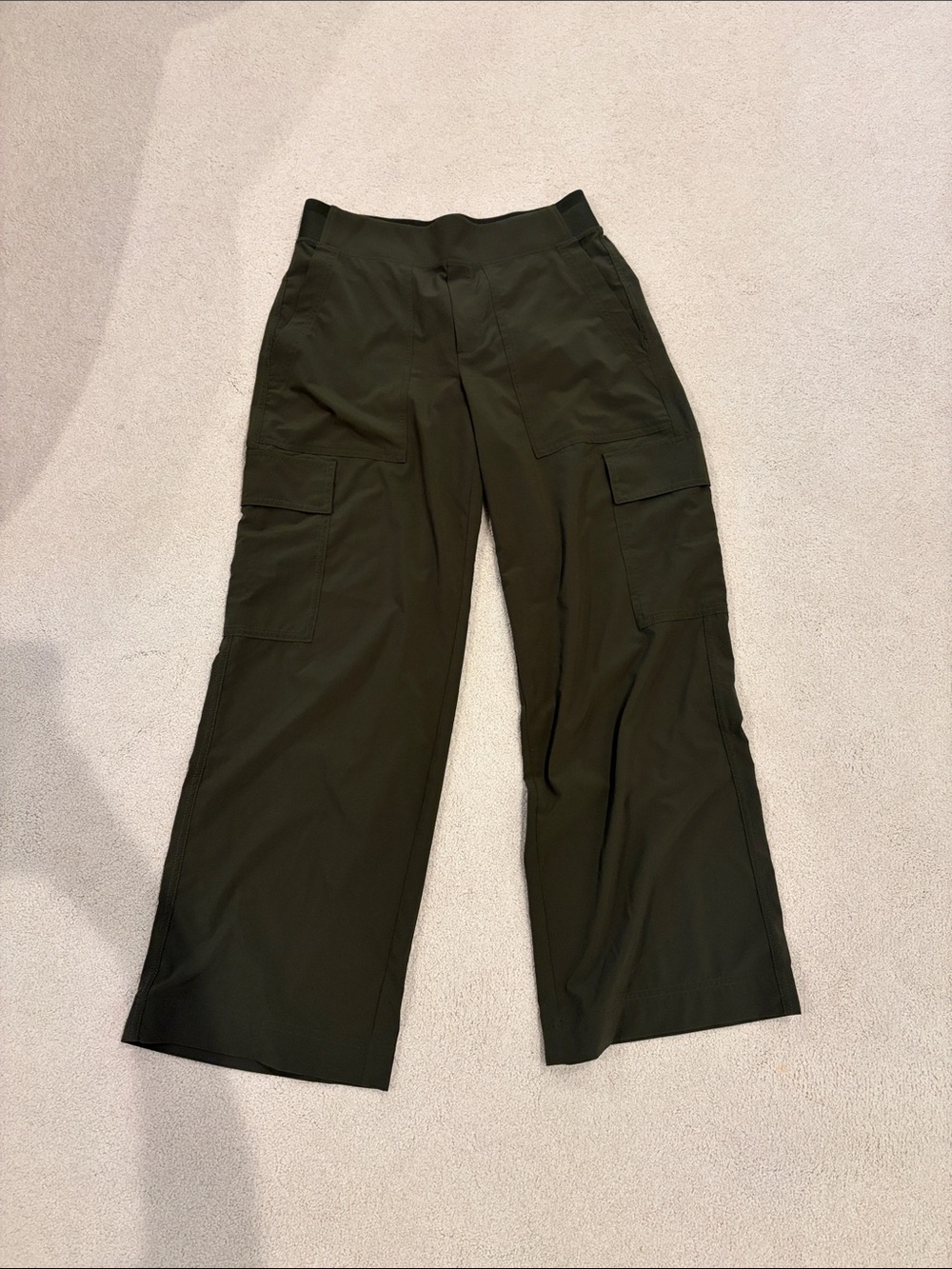 Athleta Dark Olive Brooklyn Heights Wide-Leg Cargo Joggers 4P